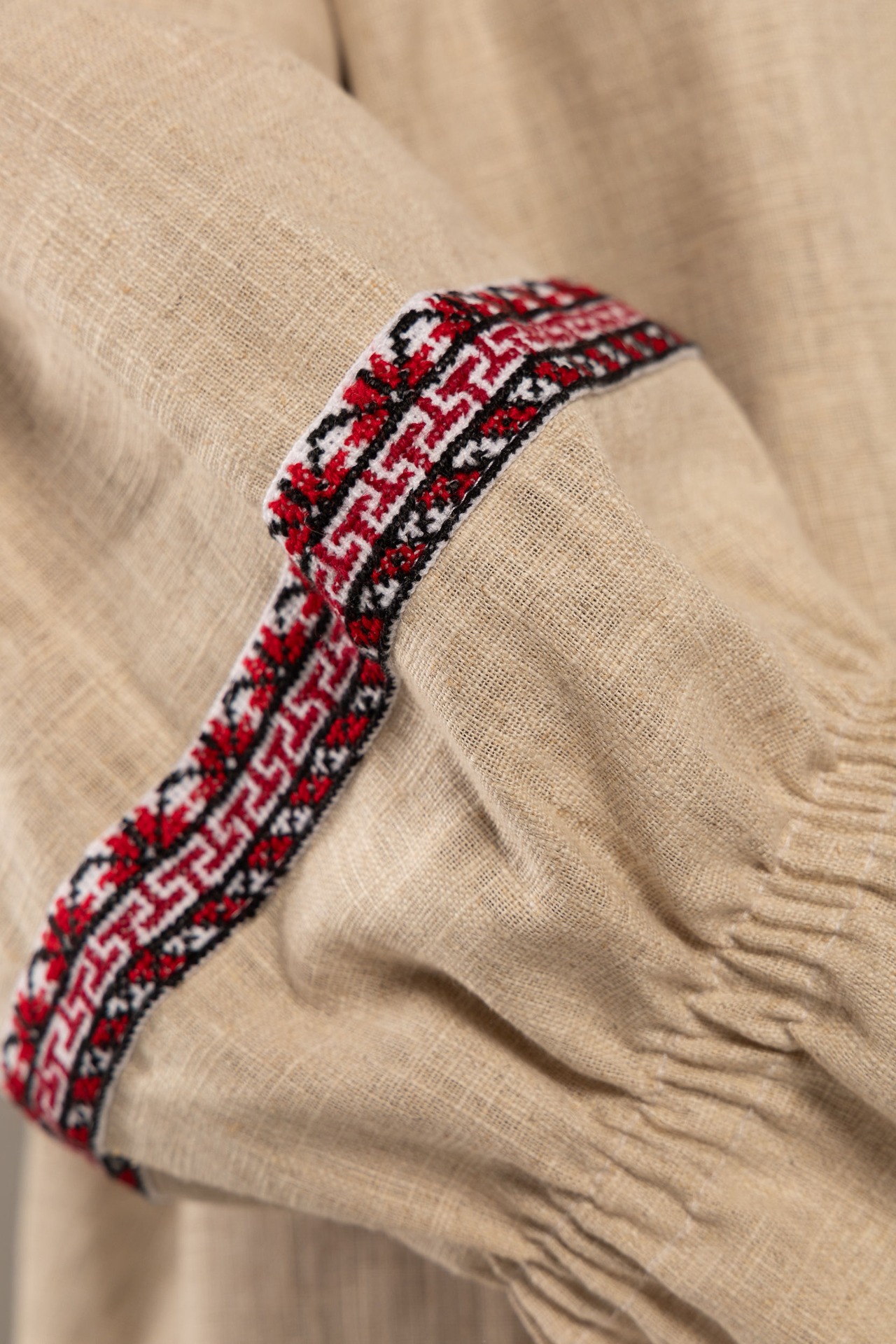 ウクライナ刺繍ヴィシヴァンカ　手刺繍　レディース・フリーサイズ - 4
