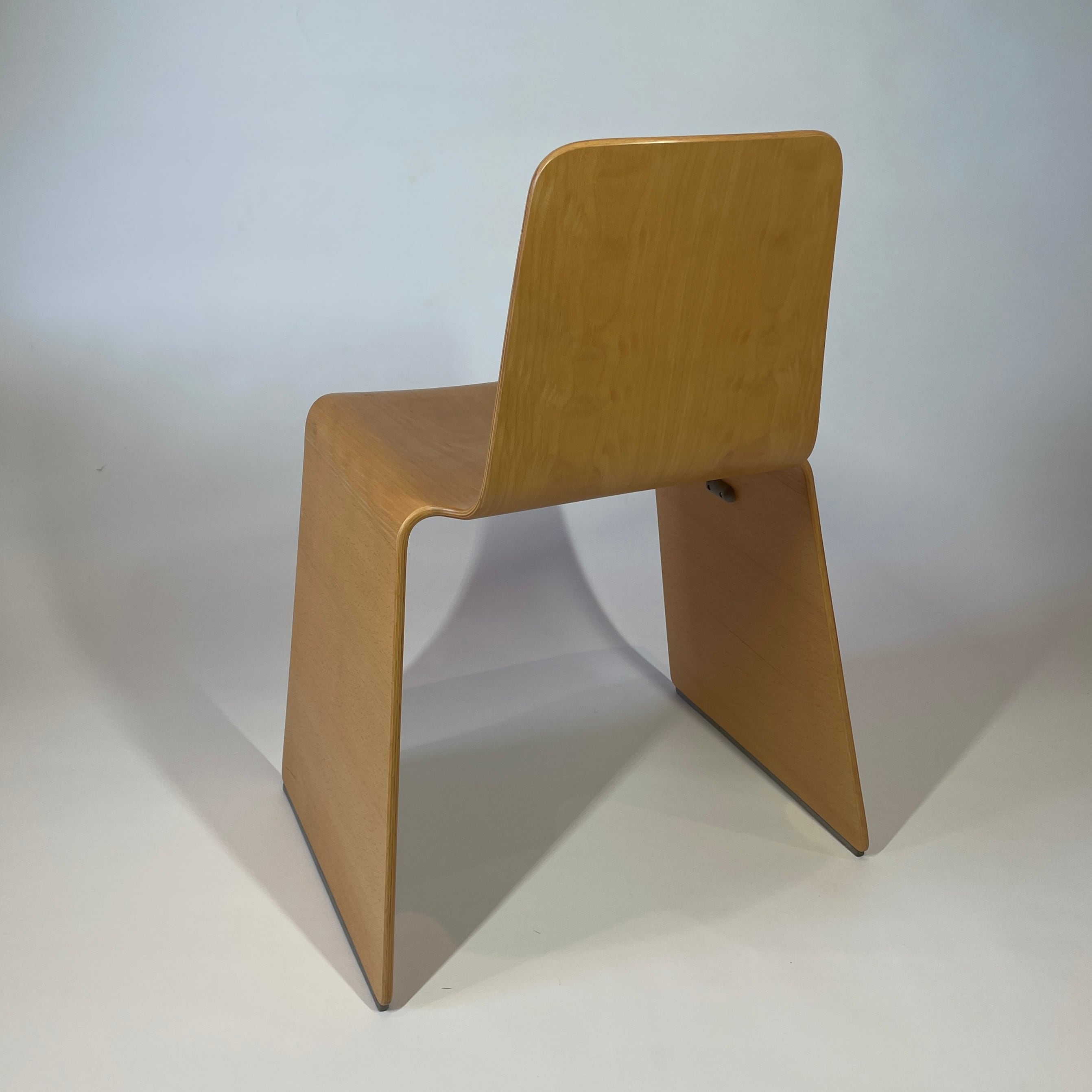NXT chair by Peter Karpf | KOHSEKI