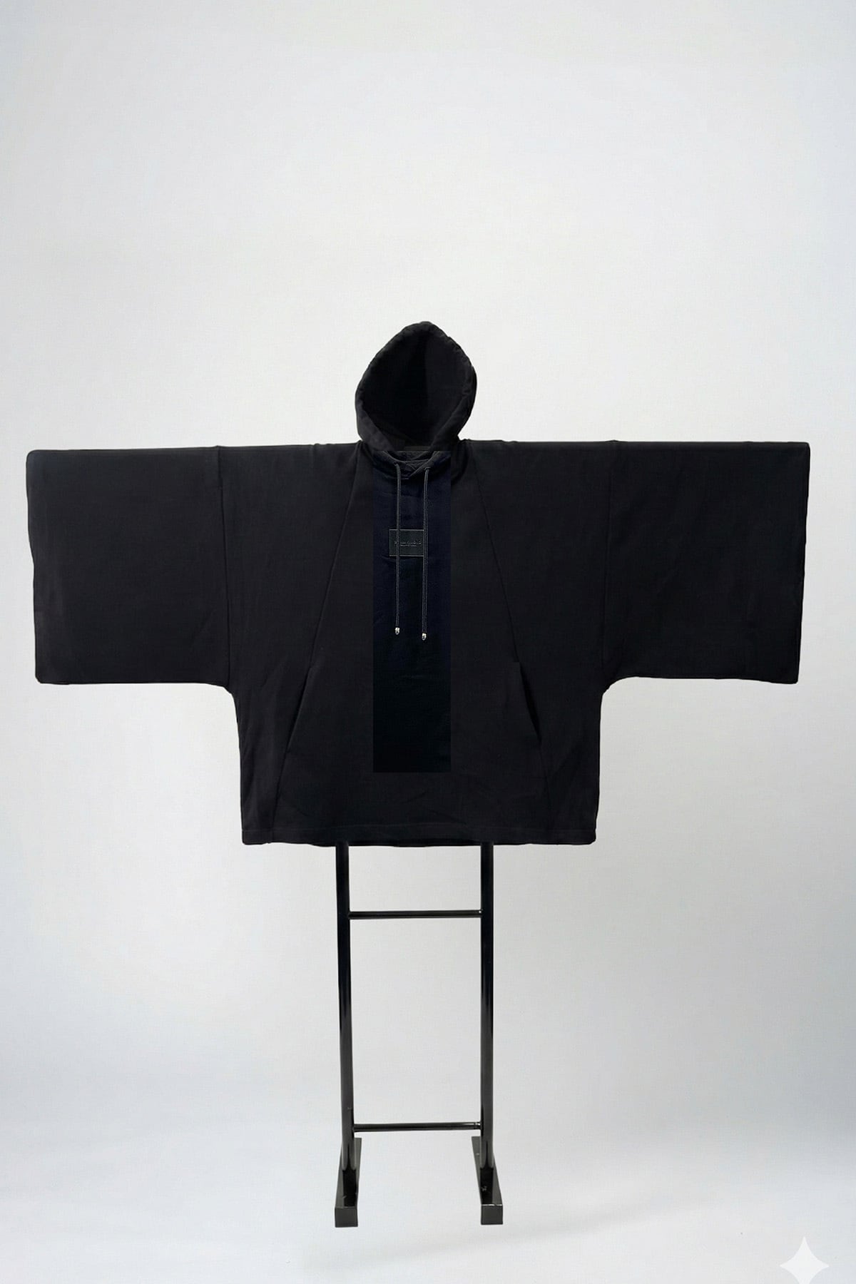 青木被服×KIMONOT®】コラボレーションKIMONOパーカー “西陣織「風神
