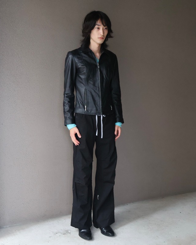 Short length leather zip blouson