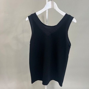 レイヤード風前後2wayタンクトップ　4500円