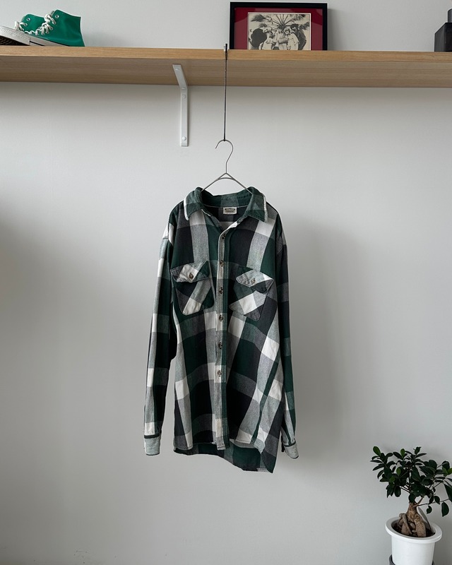 -Five Brother- Vintage 90s L Heavy Flannel Shirt