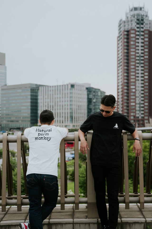 ARES Elite Collection/Natural Perm Monkey Tee(白・黒)