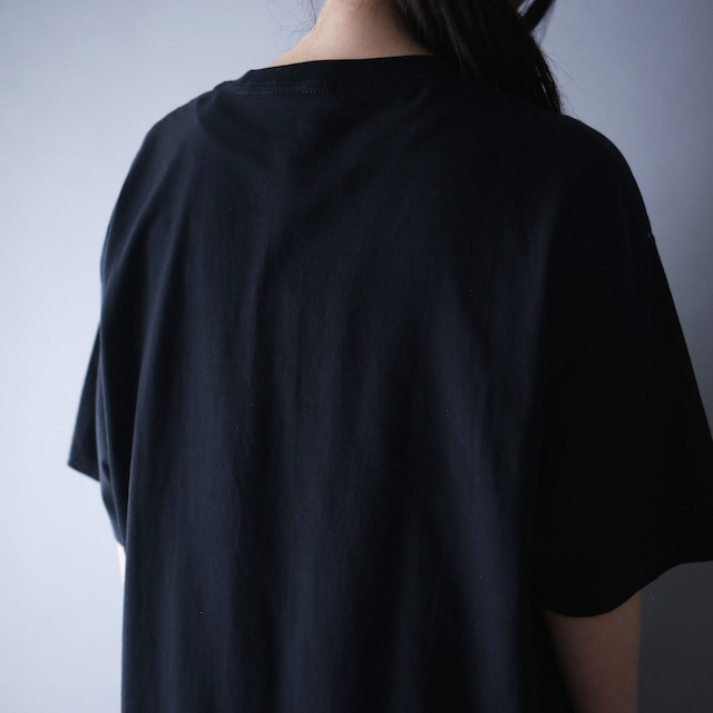 "呪術廻戦" 4-character box printed over silhouette h/s tee