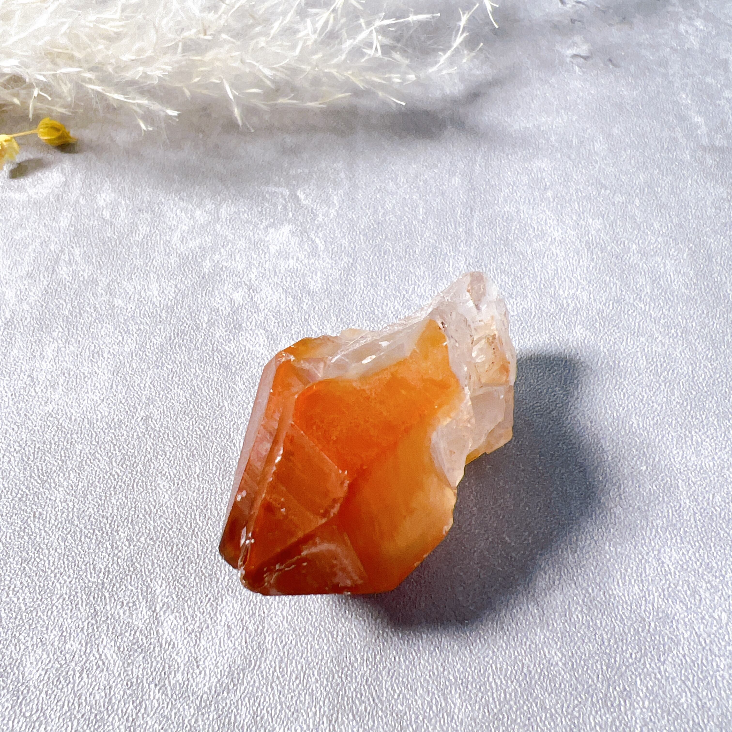 ファントム✨ 苺水晶 ストロベリー クォーツ ファイヤー ラフストーン