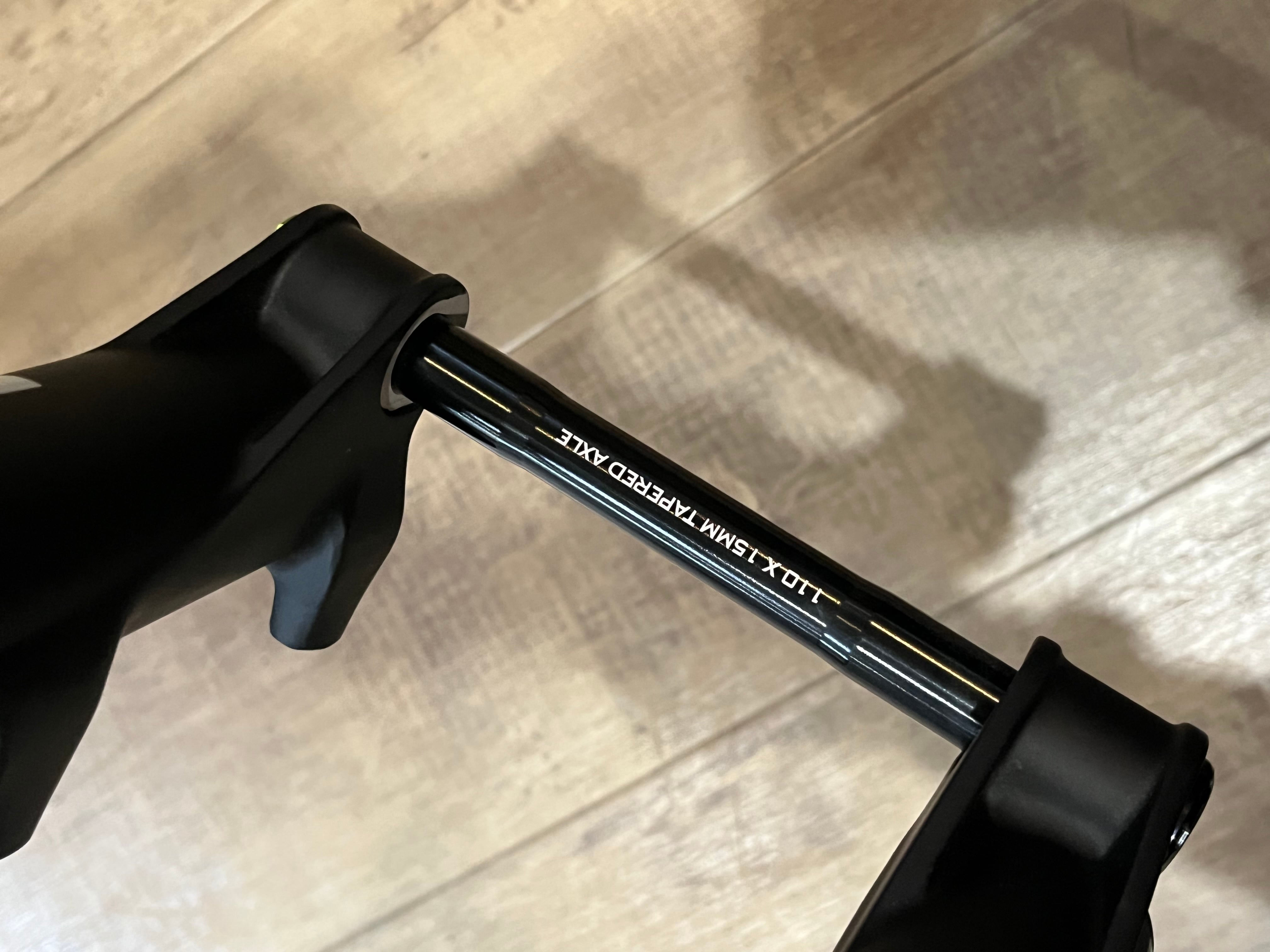 訳アリSALE!】DVO DIAMOND D2 boost27.5 フロントサスペンション