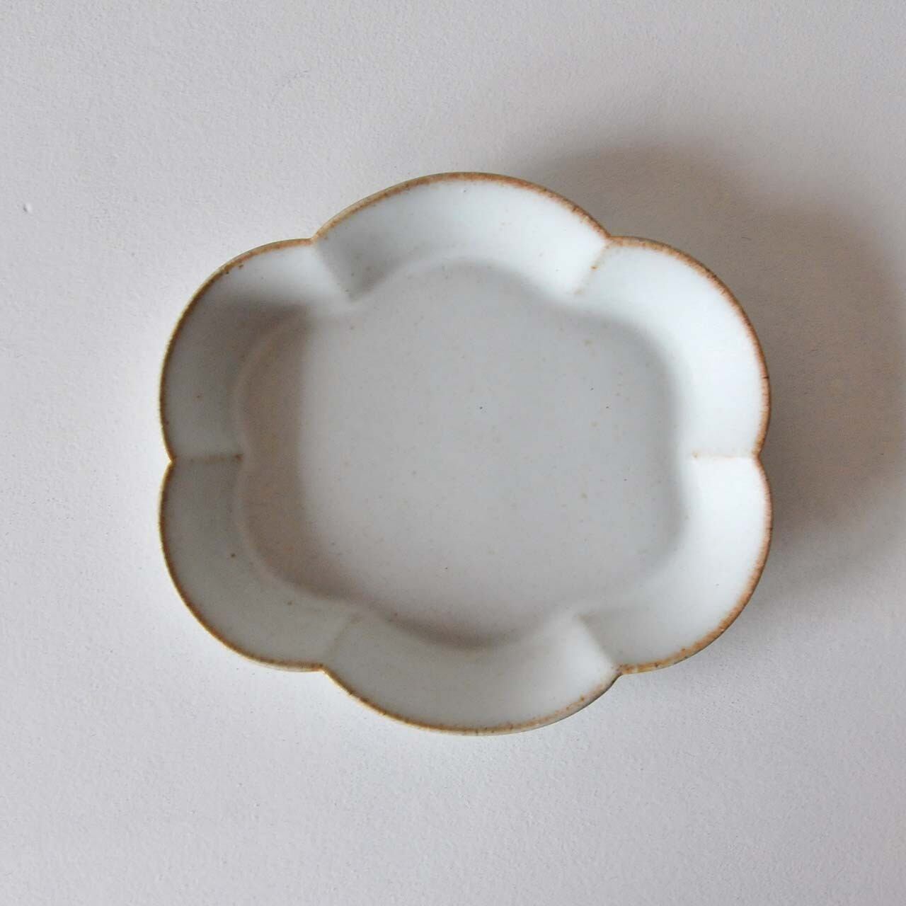 中林範夫（さんちゃ窯）白5寸楕円花皿（034）