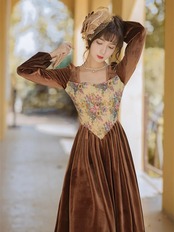 【0154】Brown Velvet Flower Long Sleeve Dress