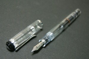 2002　ペリカン クラシック M２０５ デモンストレーター　Pelikan M205 Demonstrator　（中字）　　　　　01135