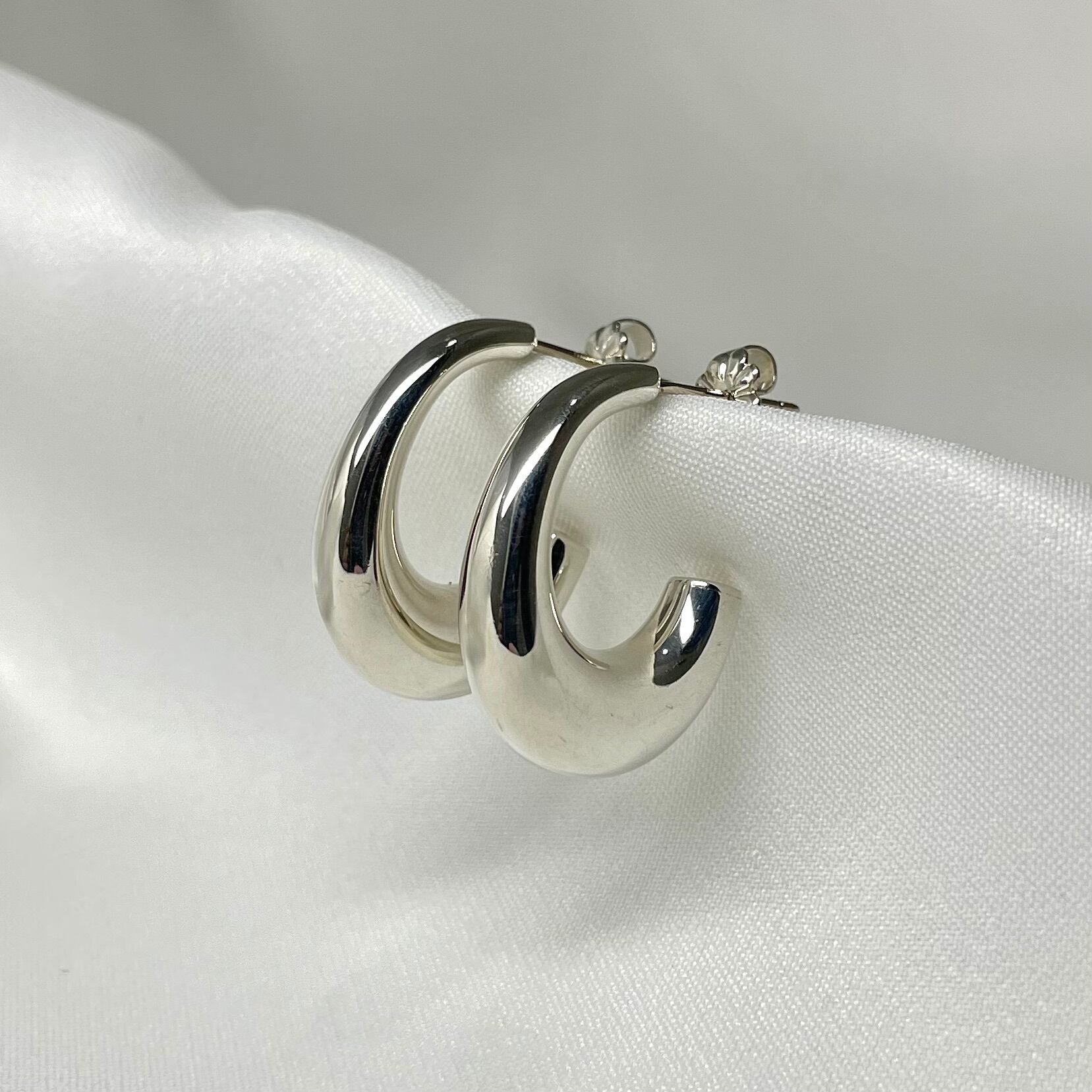 Tiffany&Co. エルサペレッティ Jフープピアス シルバー925  