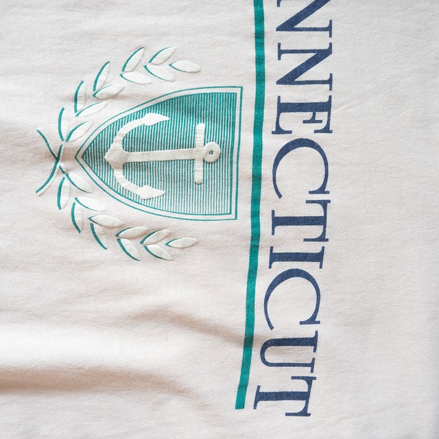 "Connecticut" vintage Souvenir T-shirt