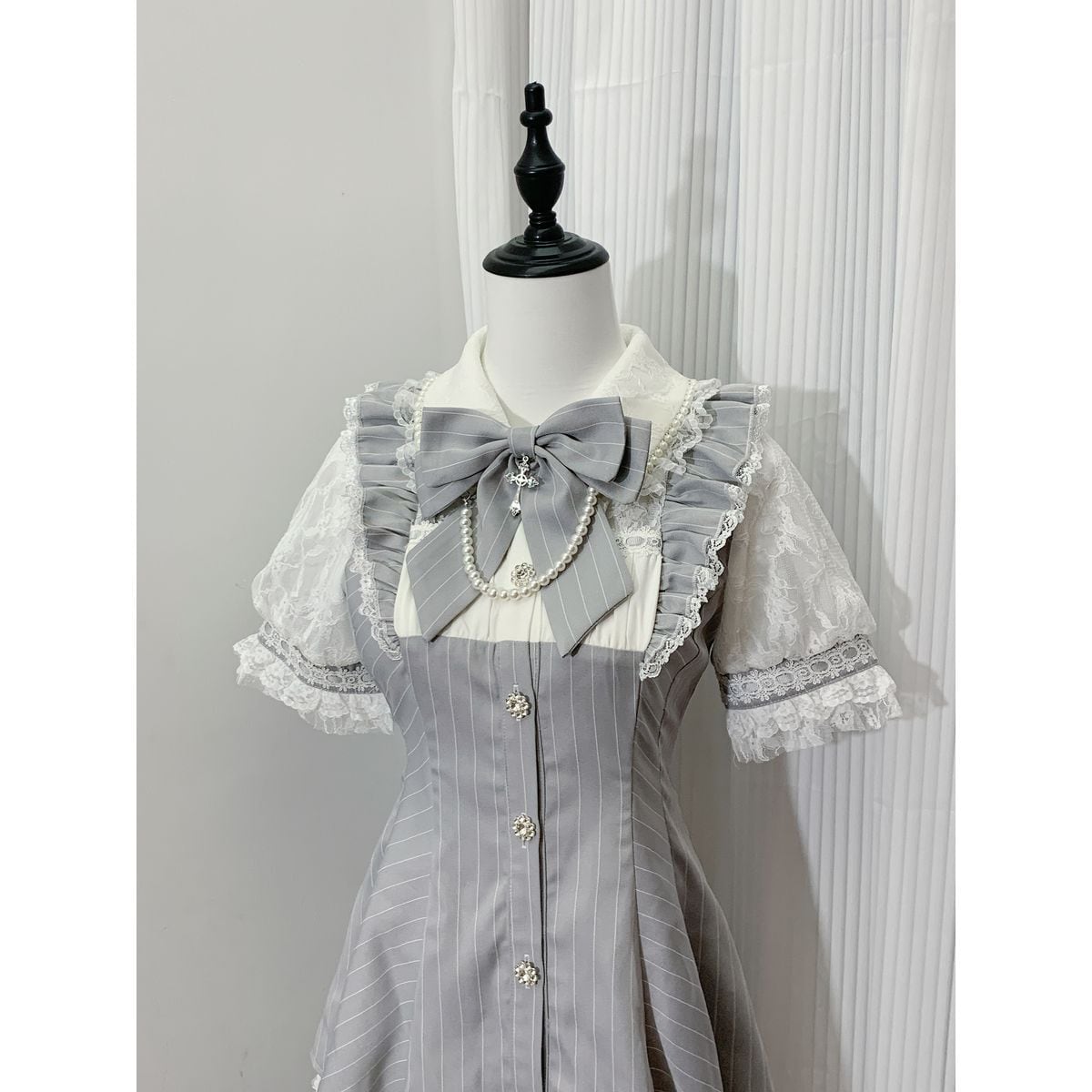 地雷系ストライプ柄パールリボンセットアップ | Maiden's Rêve