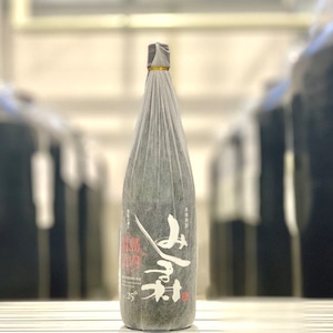 【ギフト】本格焼酎みしま村　1800ml（一升瓶）【人口200人の離島で作った本格芋焼酎】【ギフト】「熨斗対応可」