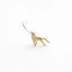 simmon／Wolf Body Hook Pierce_Gold_Left（片耳）