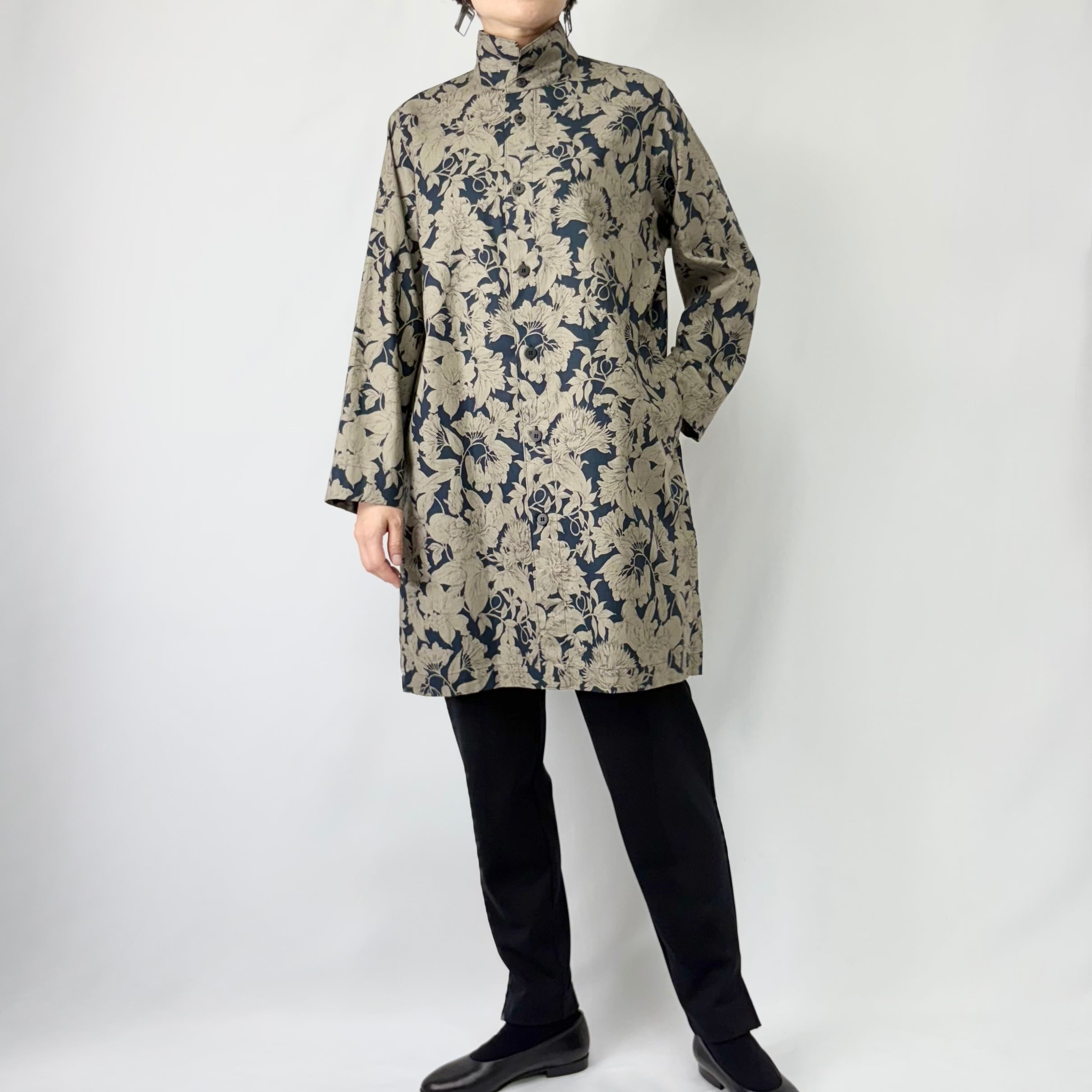 コットンハウスアヤ「秋草の花」 長袖チュニック 羽織　新品タグ付き コットンハウスアヤ「秋草の花」 長袖チュニック 羽織 新品タグ付き