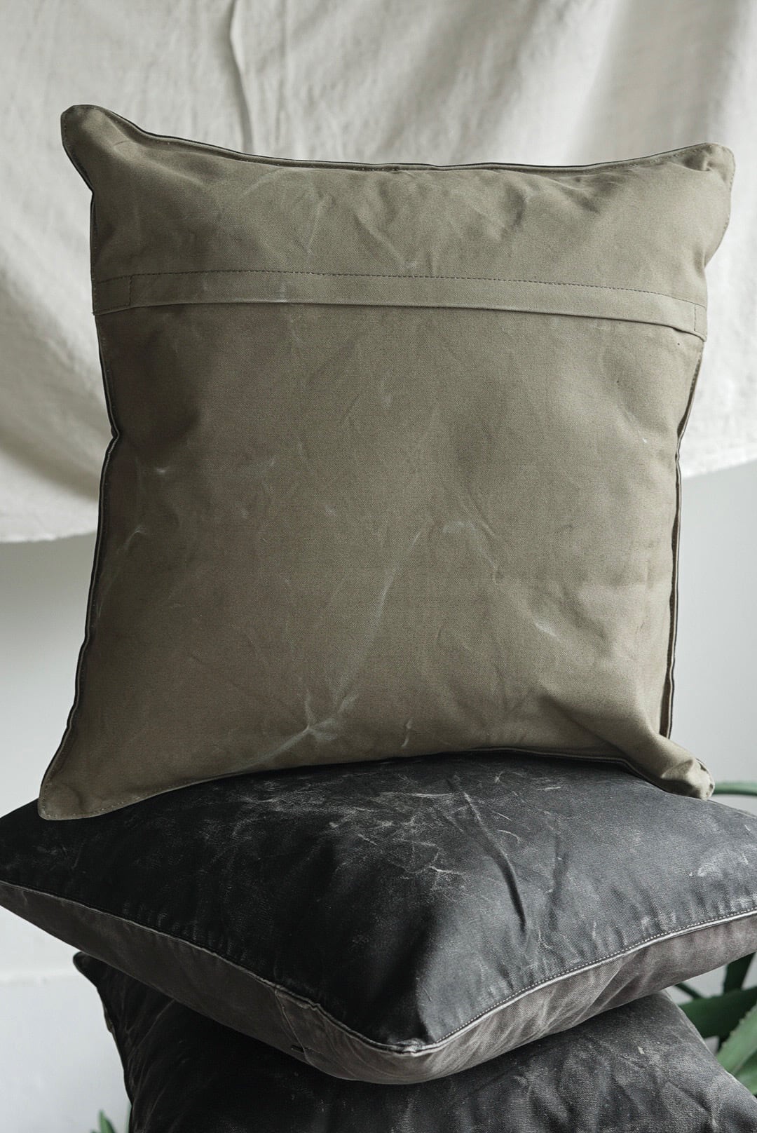 yves andrieux クッションカバー2点セット yves andrieux クッションカバー2点セット yves andrieux クッション