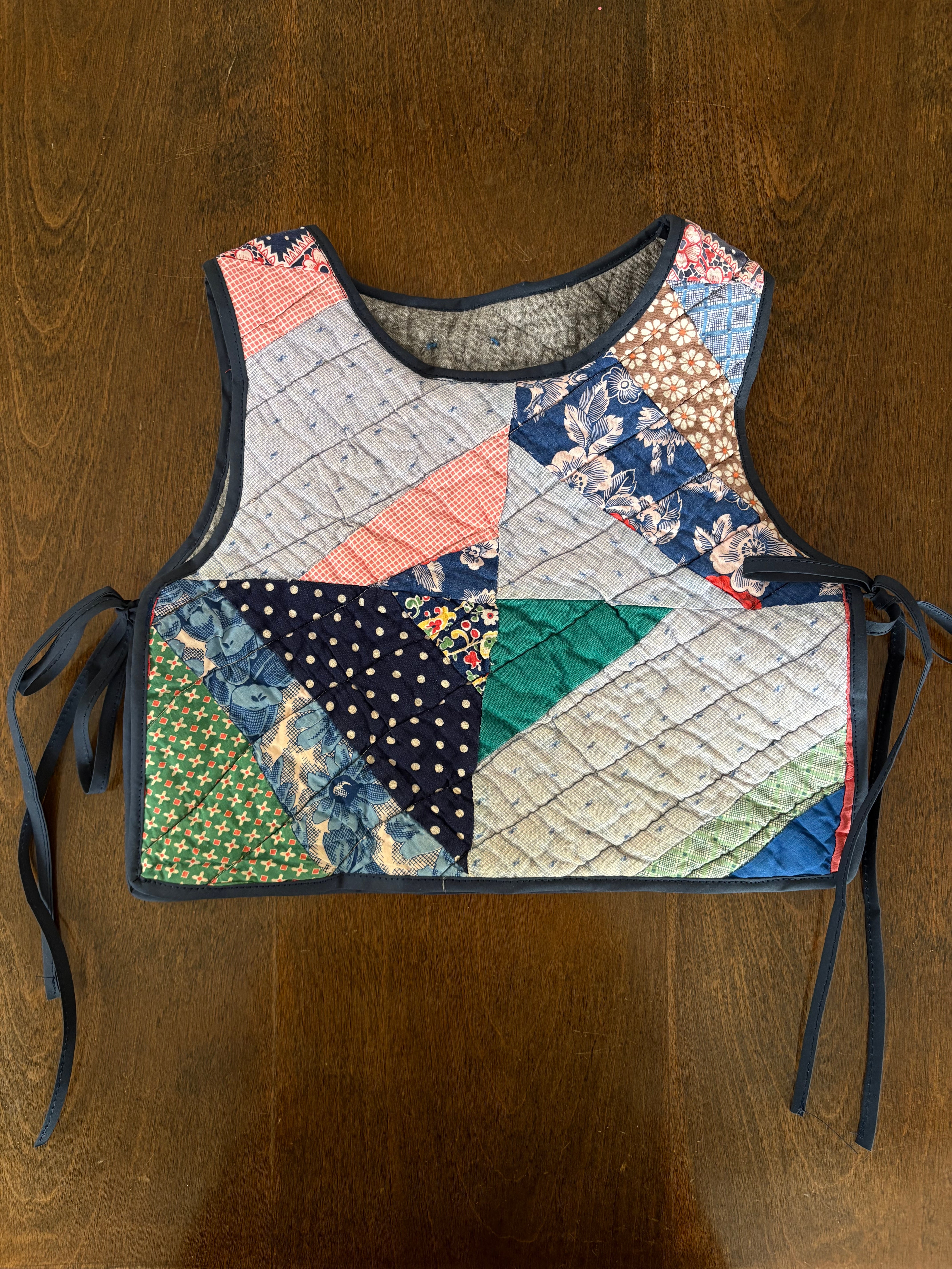 antique quilt vest | arinco49190