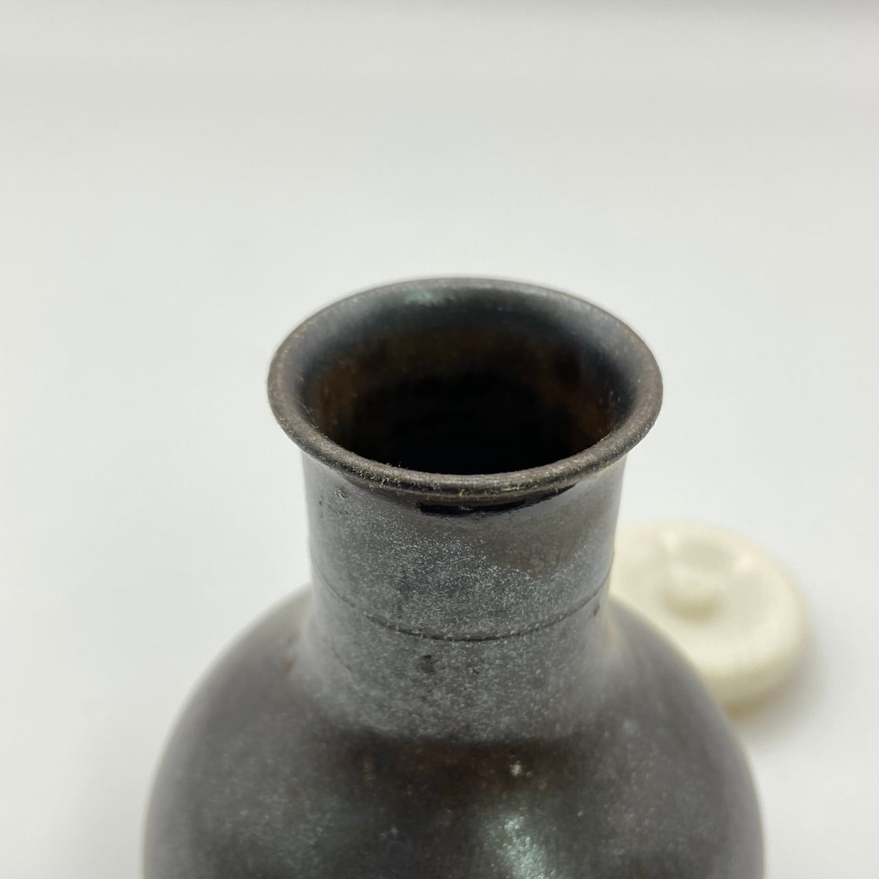 新古】利休鶴首茶入 笹田有祥 共箱入 二つ仕覆付 | 錦玉堂