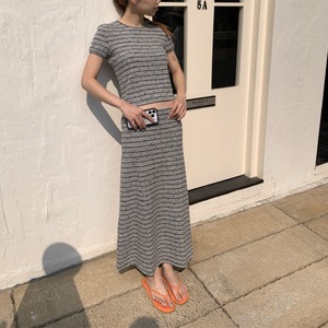 Border Short Sleeve Tops × I-line long skirt setup　1color　A0176