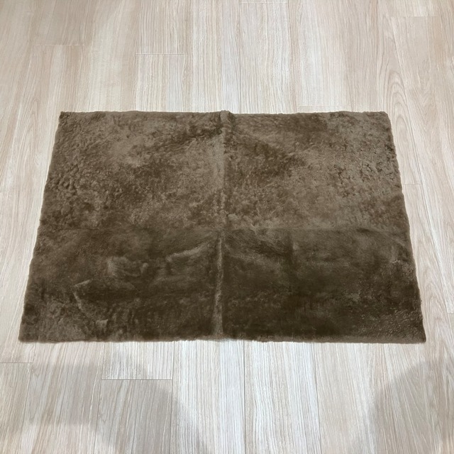 【サンプル 各色1枚のみ】ムートンシート　68×96cm　毛長10mm}