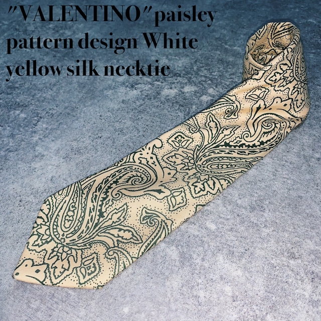 "VALENTINO"paisley pattern design White yellow silk necktie