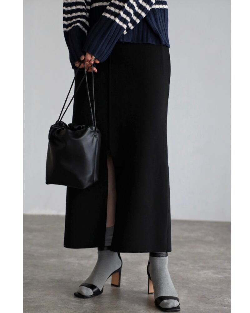 カラーニットIラインスカート