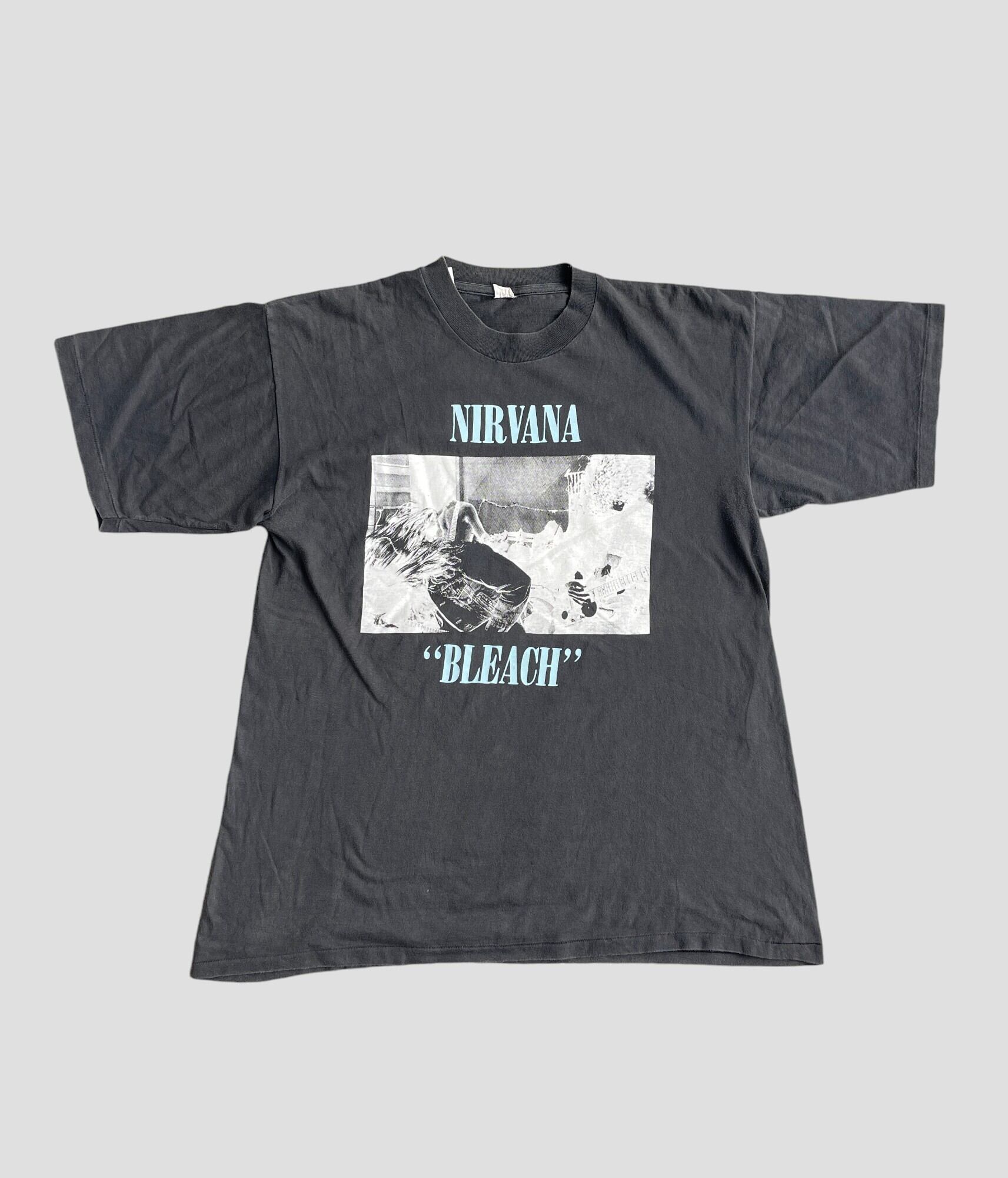Vintage 80s Rock band T-shirt-NIRVANA BLEACH- | BEGGARS BANQUET 