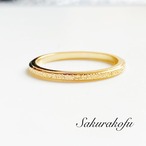 D106 送料無料☆即納 人気デザイン レディース リング 上質華奢リング ステンレス フロストデザイン ゴールド