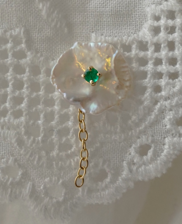 Birthstone pierced 5月Emerald