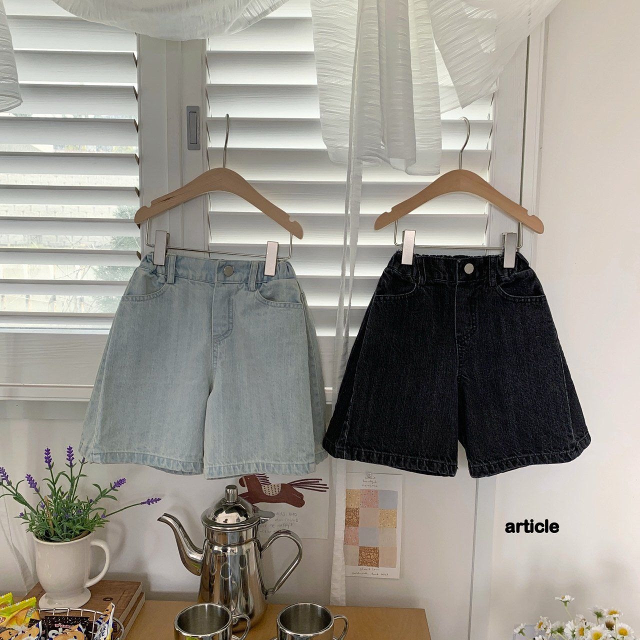 [article] Side Pintuck Bermuda Denim (JS/JM) / [아티클] 사이드핀턱버뮤다데님 (JS/JM)