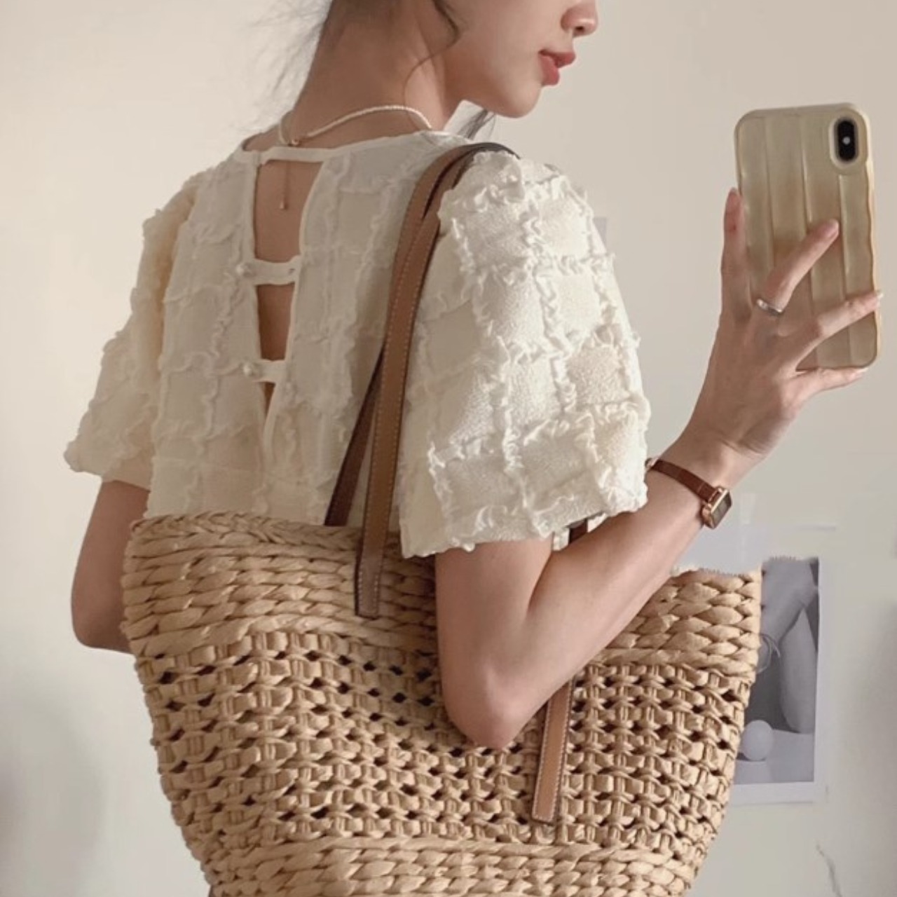 バックスリットパフスリーブカットソー