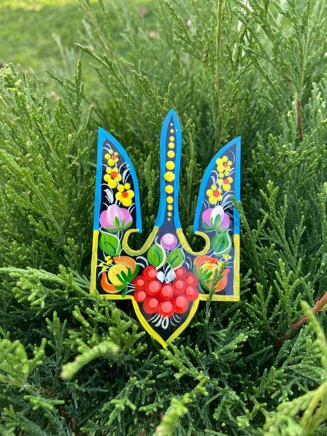 ペトリキフカ塗りのマグネット 国章トリズヴ（Khomenko製作）