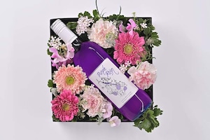 お花と紫ワインギフト