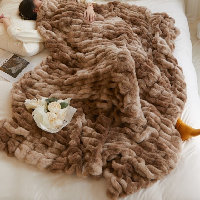 1 5mサイズ ふわふわあったかラビットファー素材ブランケット 毛布 お洒落 インテリア 膝掛け 可愛い 寝具 寝室 ソファー Sweet Dreams 1 5mサイズ ふわふわあったかラビットファー素材ブランケット 毛布 お洒落 インテリア 膝掛け 可愛い 寝具 寝室 ソファー Sweet Dreams