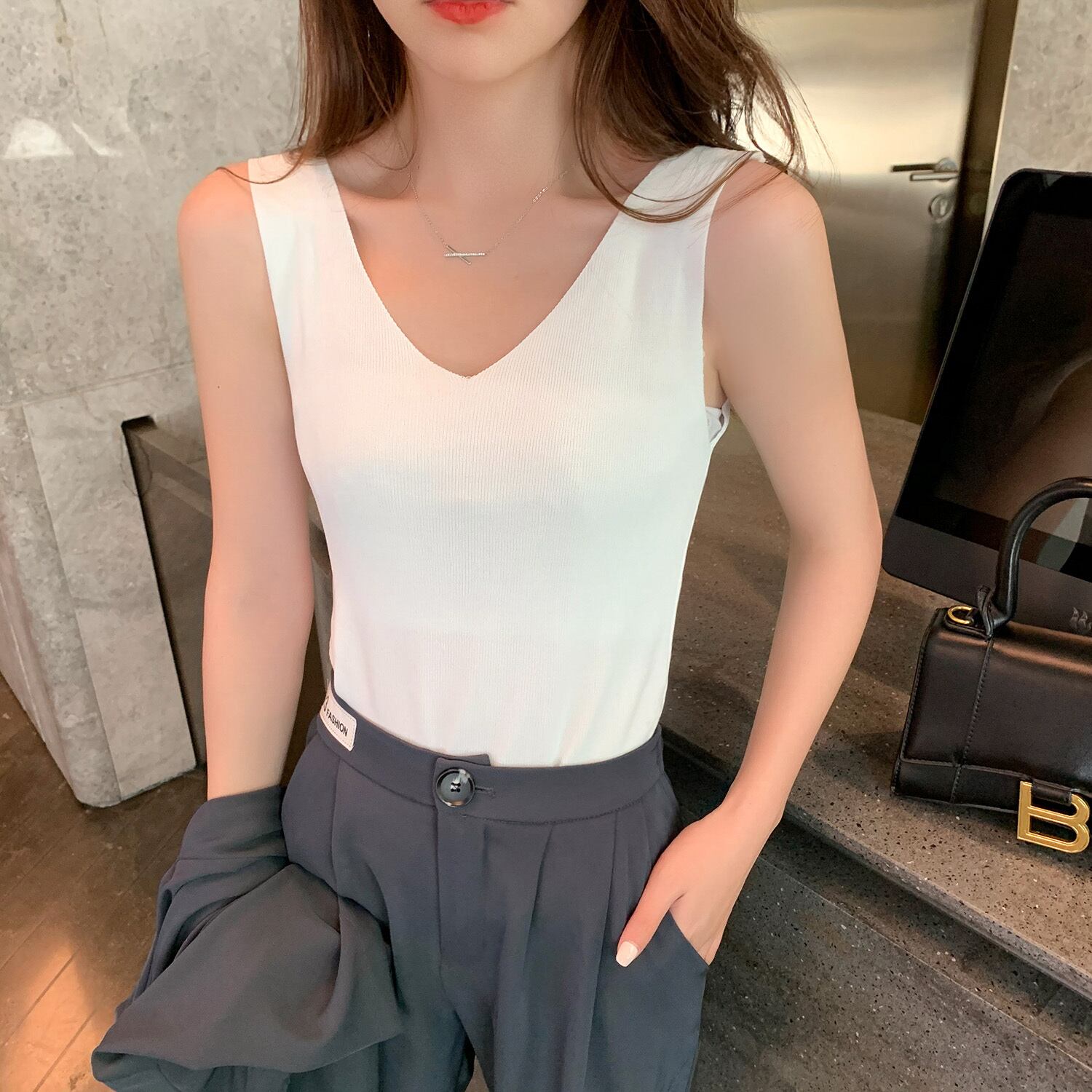 ソリッド カラーノースリーブレディースサマースタイルVネックトップス 夏物 ソリッドカラー 6Du_Shop_Women39156939751