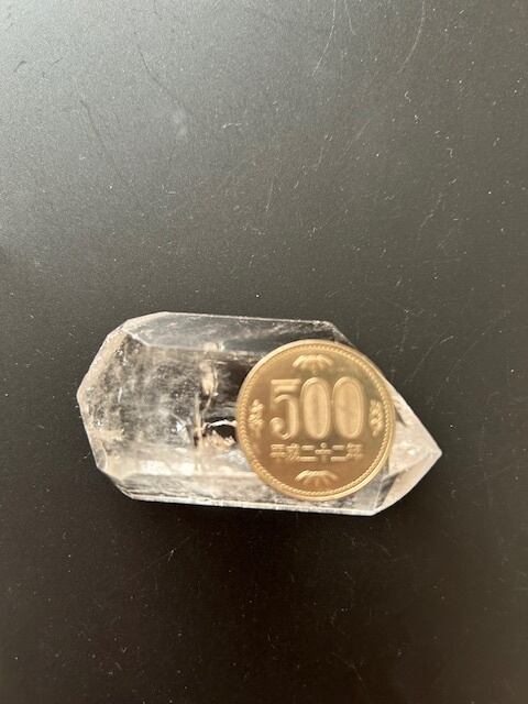 まる　2点　水晶 虹入り水晶丸玉（丸玉）【R-Quartz24-002】