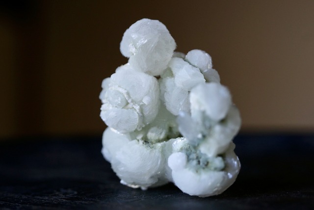 ギロル石/アポフィライト Gyrolite/Apophyllite