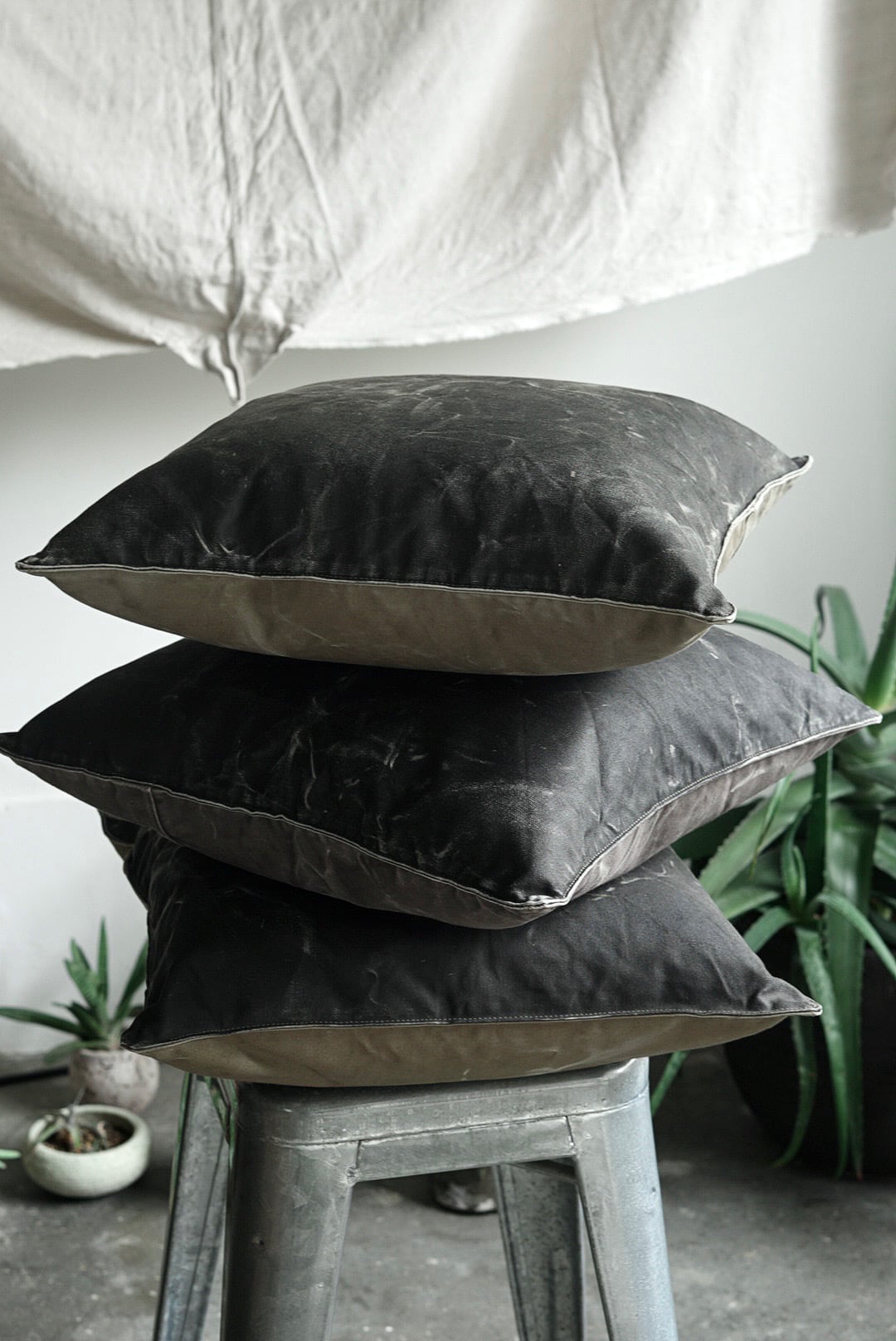 YVES ANDRIEUX - MILITARY CUSHION | Brownie