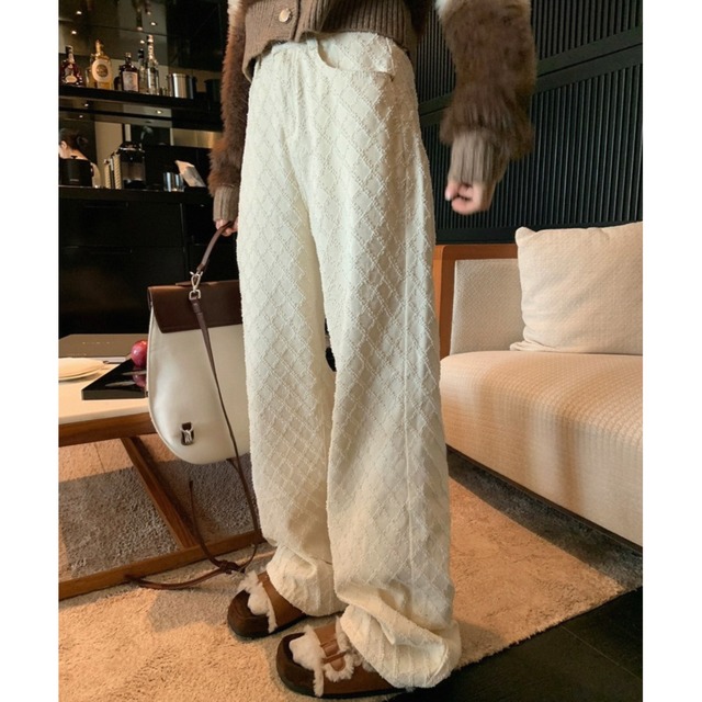 ダイヤモンドデザインストレートパンツ　N00540