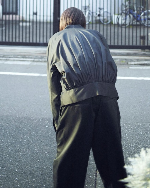 nonnotte " Draping Bias Sleeve Zip Up Blouson ( Caviar )"