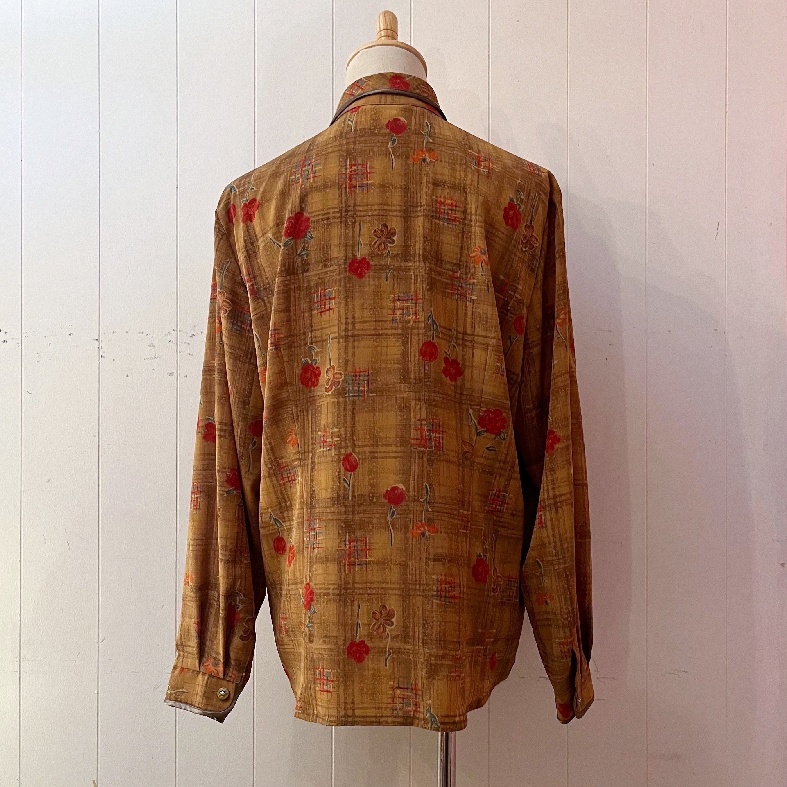 flower check blouse
