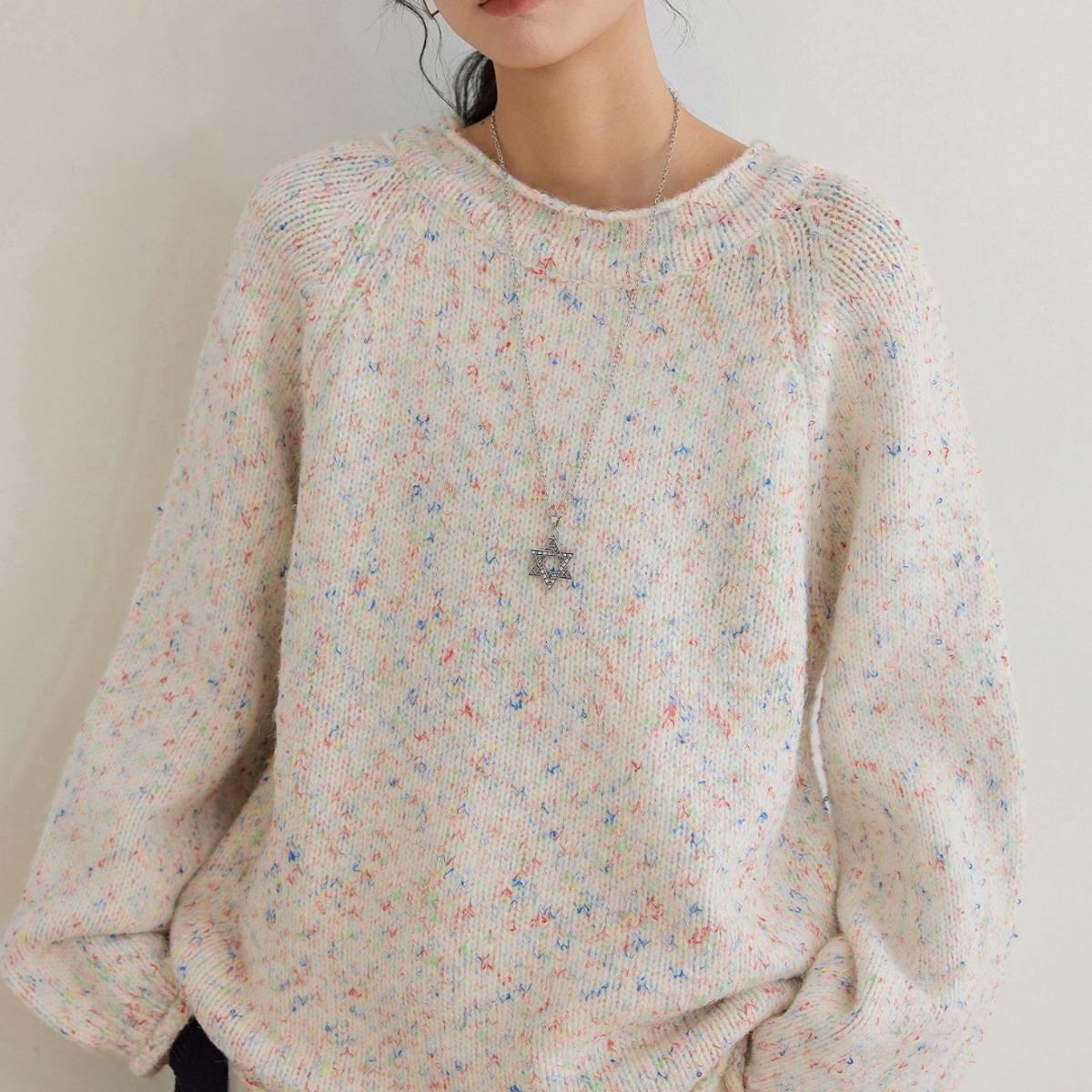 colorful floral pattern round neck white sweater | Erz.
