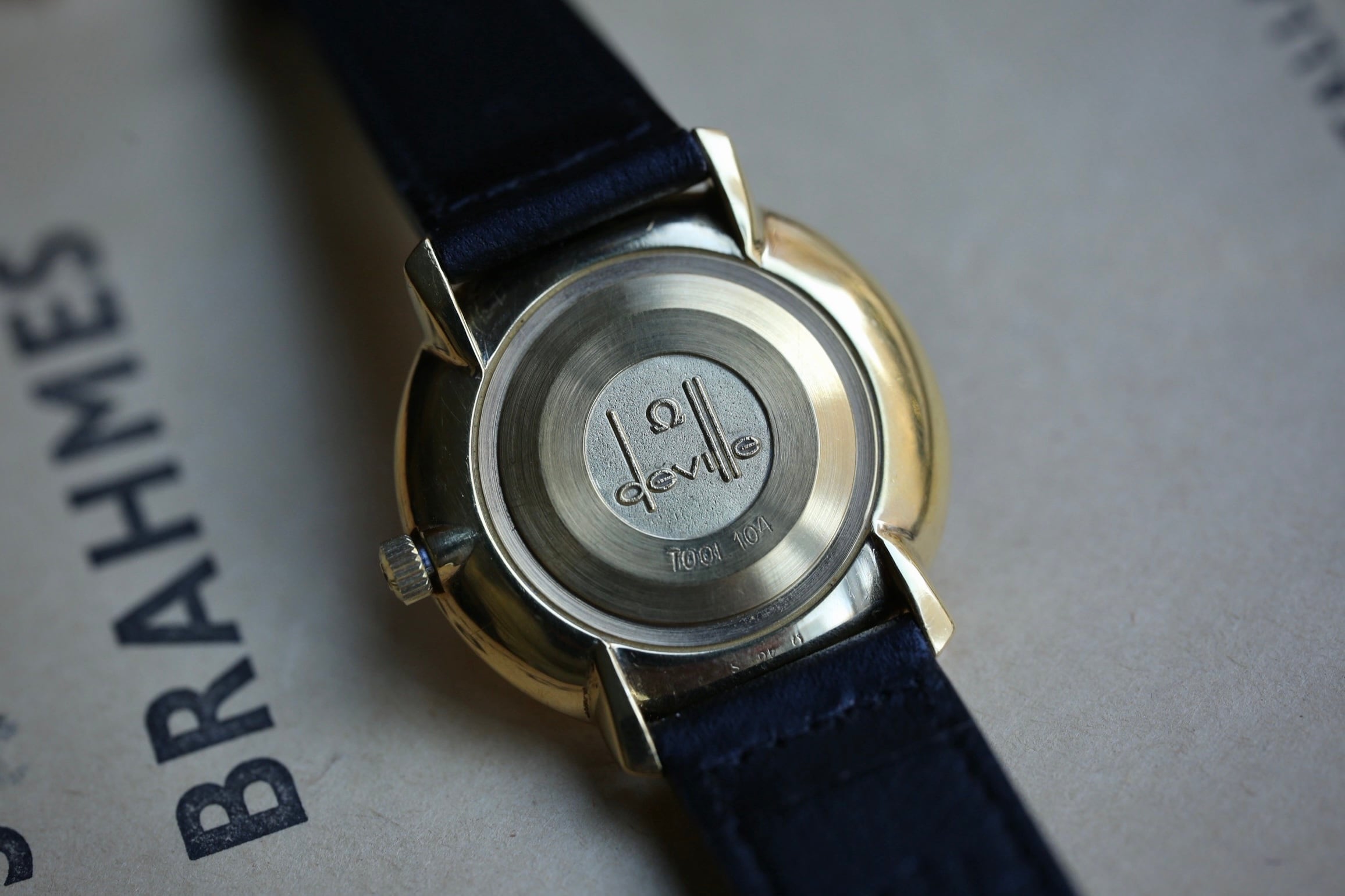 OMEGA オメガ 70年代 ヴィンテージ ドレスウォッチ（全純正・手巻き） OMEGA】 1970年代製 オメガ デビル 縦ヘアライン ドレスウォッチ 手