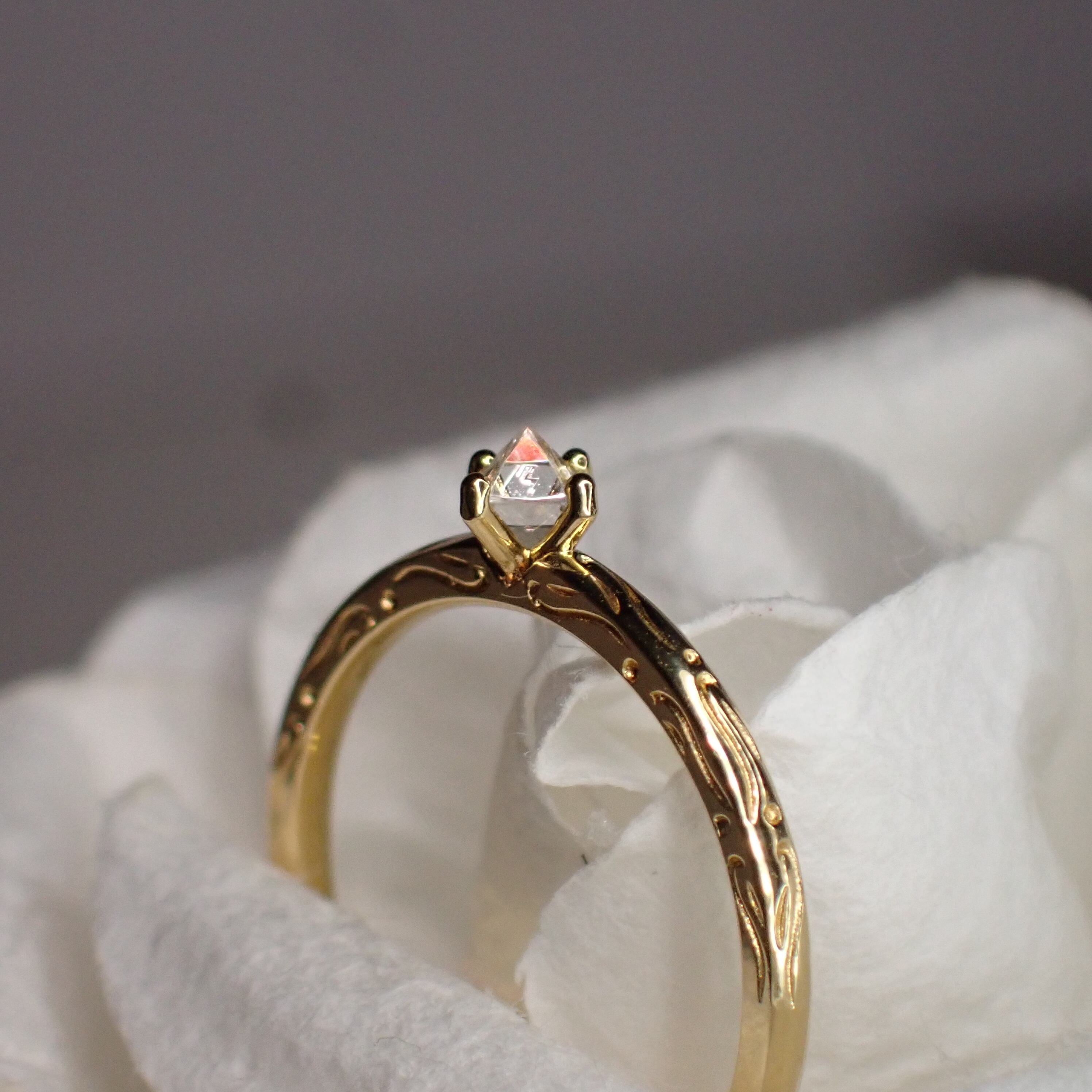 サンプルリングSALE】小さくても大きなファイア☆ソーヤブル原石×原石  