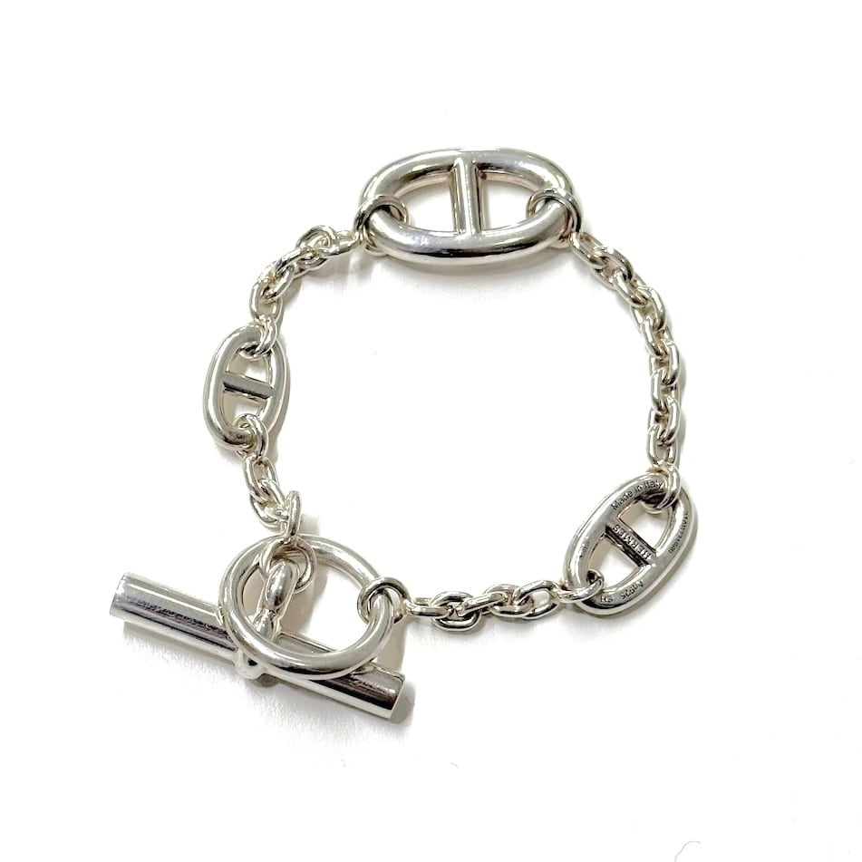 Girls Don't Cry Key Holder (Silver) | A WORD.ONLINE SHOP