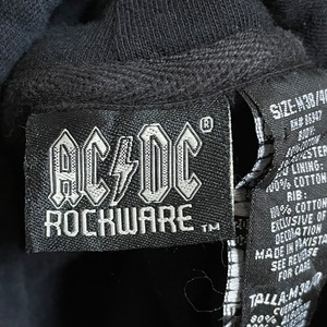 【AC/DC】BACK IN BLACK ロゴ 公式 オフィシャル バンドパーカー プリント スウェット フーディー hoodie プルオーバー M バックインブラック 黒 コピーライト 2005 us古着