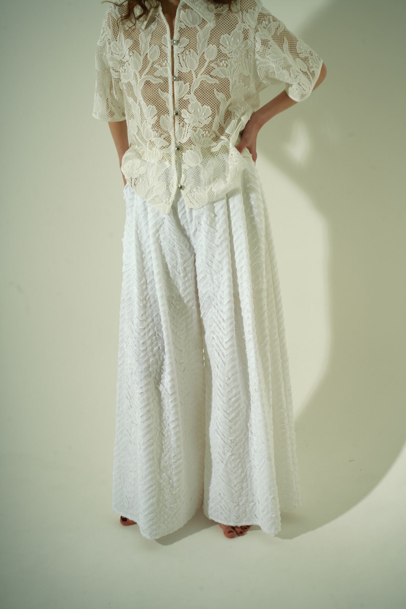 【先行受注 2026 MAIN COLLECTION】ZIGZAG COTTON WIDE TROUSERS / WHT