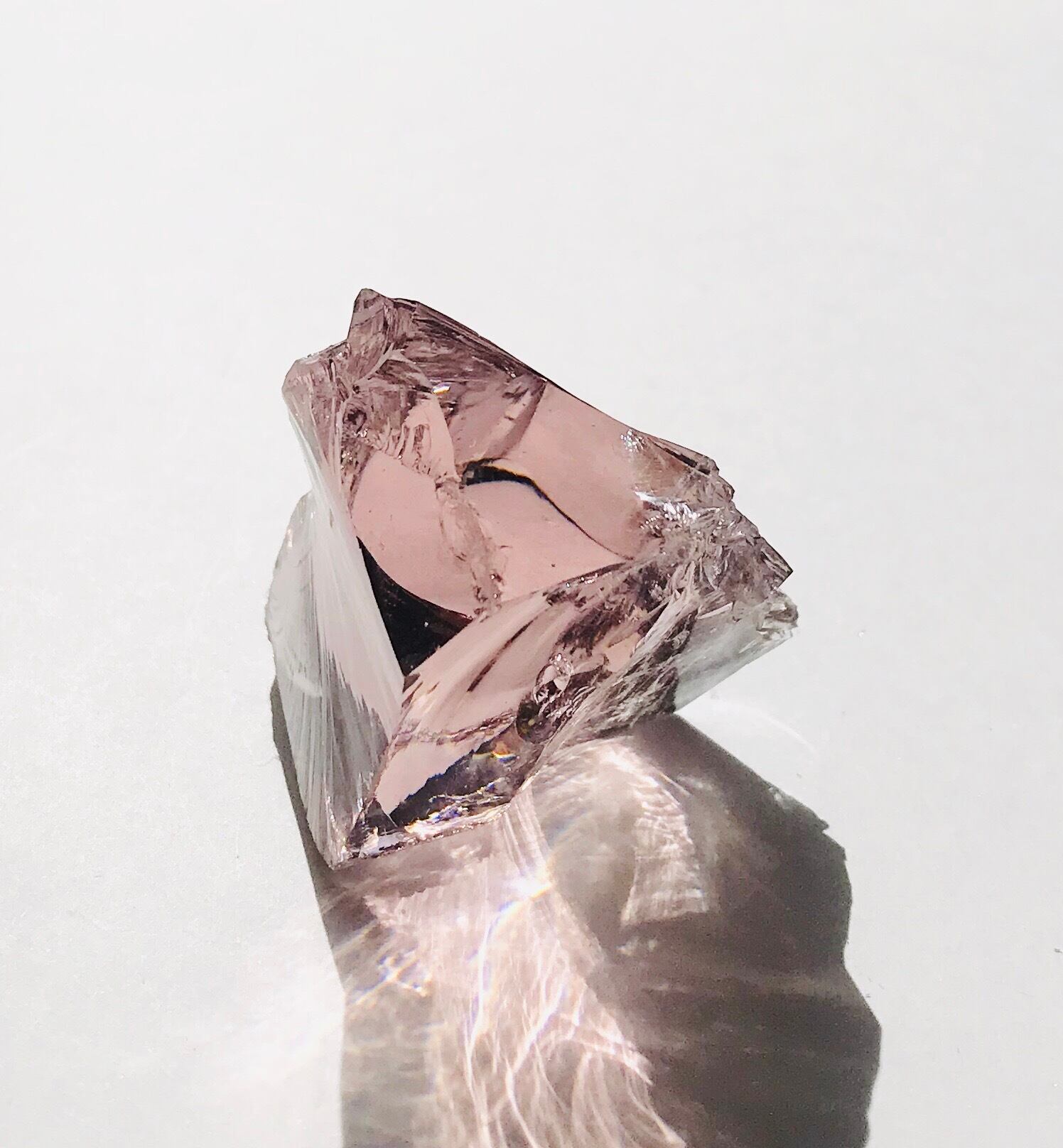 【訳あり】シエラネバダ産アンダラクリスタル　スフィア　マルチカラー（ピンク系） アンダラクリスタル