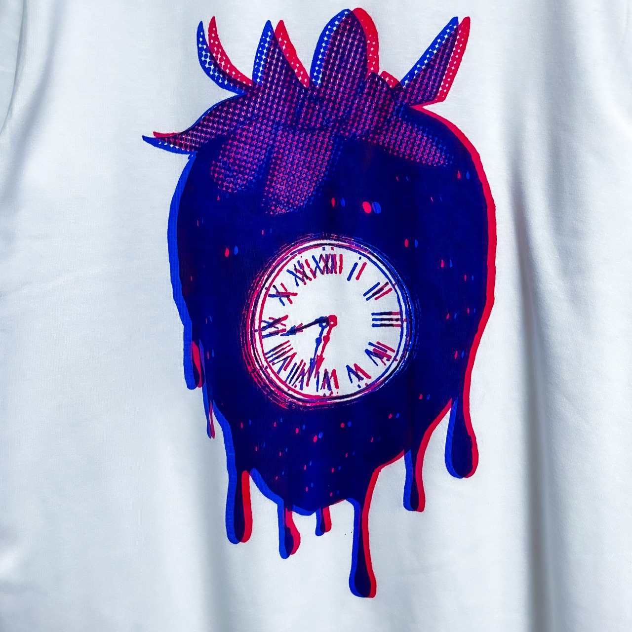 UNFINISHED非常識なイチゴTシャツ