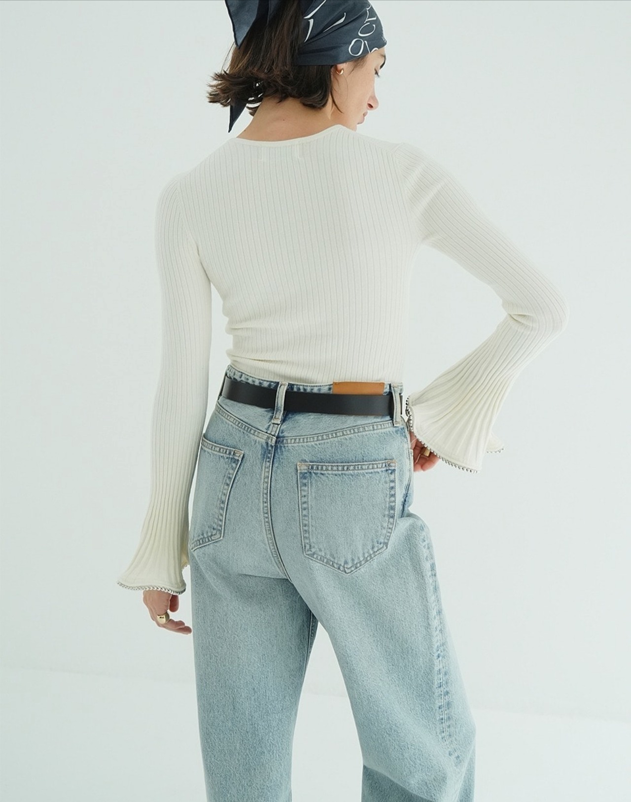 CLANE EMBELLISHED FRILL SLEEVE KNIT TOPS